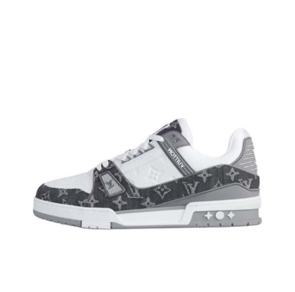 LOUIS VUITTON Trainer Gray and White